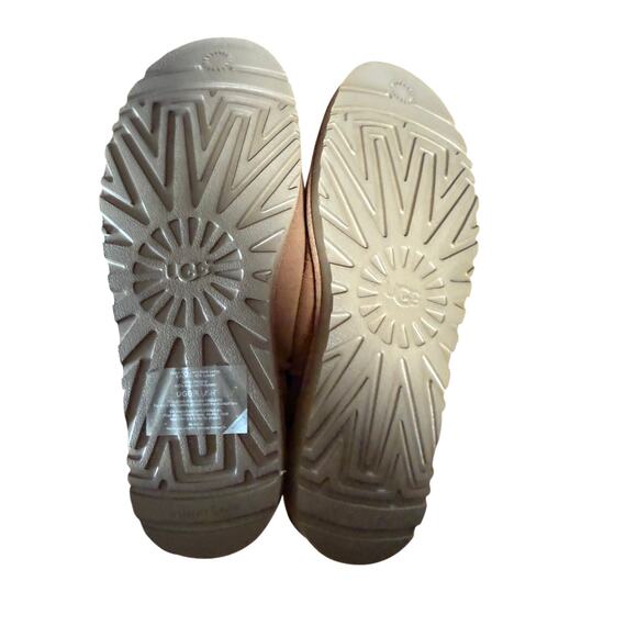 Ugg classic brown Sherpa lined slippers - Picture 7 of 9